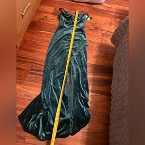 City Studio Forest Green Velvet Maxi Dress NWT Size 3/4 Lace Up Back